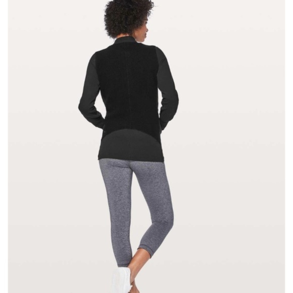 NWT Lululemon Stand Out Sherpa Jacket Black - Picture 3 of 8